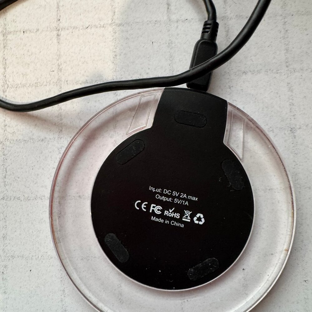 JETech Wireless Charger - Picture 3 of 3